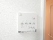 【浴室乾燥機操作パネル】