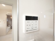 【給湯器操作パネル】