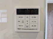 【給湯器操作パネル】