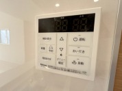 【給湯器操作パネル】