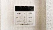 【給湯器操作パネル】