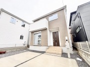 草加市両新田西町1期　全3棟　1号棟【新築一戸建て】