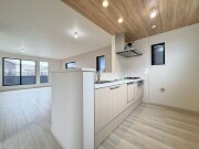 さいたま市浦和区上木崎２期　１号棟　全3【新築一戸建て】
