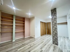 古さを感じさせない、手の込んだリノベーション