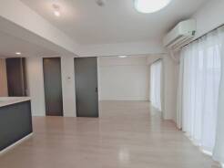 開放感と採光にこだわった広々ＬＤＫ。
