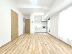 ご家族みんながゆったりくつろげる広々リビング。
