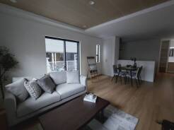 リビングダイニング