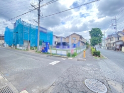 B号地 前面道路含む現地写真