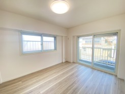 リビングダイニング