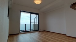 開放感と採光にこだわった広々ＬＤＫ。
