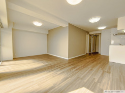 コンパクトで使い易い間取り、陽当たりも良好です