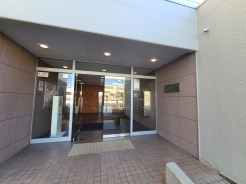 エントランス外
