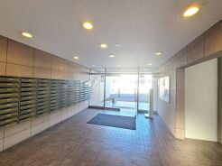 エントランス中
