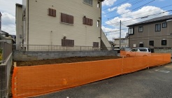 角地につき、開放感に恵まれる住居がここに。