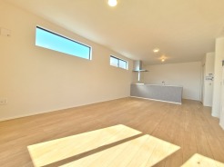 ご家族みんながゆったりくつろげる広々リビング。
