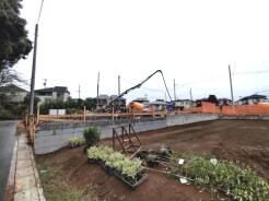 現地外観（建築中）