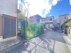 前面道路含む外観