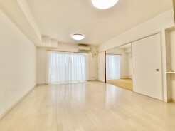 開放感と採光にこだわった広々ＬＤＫ。
