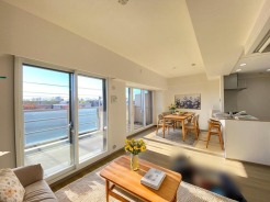 CGで家具を配置しております。家具配置のイメージにご覧ください。
