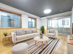 CGで家具を配置しております。家具配置のイメージにご覧ください。
