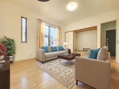 CGで家具を配置しております。家具配置のイメージにご覧ください。


