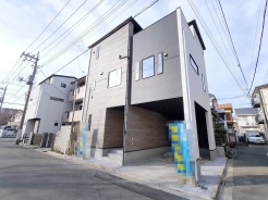 完成物件だから、引っ越したあとの配置や動線も分かりやすい。
3 