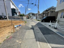 前面道路含む現地写真
