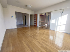 開放感と採光にこだわった広々ＬＤＫ。
