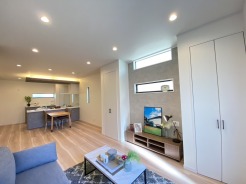 B号棟　リビングダイニング
