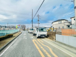 0号地 前面道路含む外観