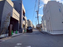 前面道路含む現地写真
