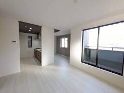 ご家族みんながゆったりくつろげる広々リビング。
