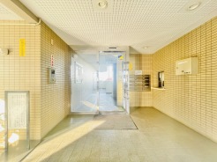 エントランス外
