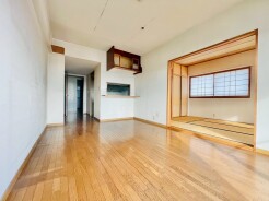 開放感と採光にこだわった広々ＬＤＫ。
