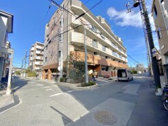 前面道路含む現地写真
