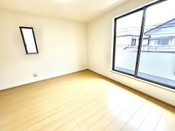 明るく開放的な空間に、穏やかな時間が流れます
