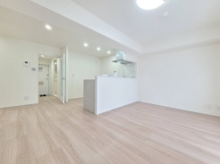 ご家族みんながゆったりくつろげる広々リビング。
