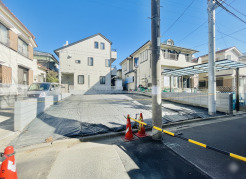 前面道路含む現地写真
