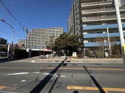前面道路含む現地写真
