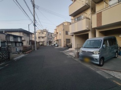 前面道路含む現地写真
