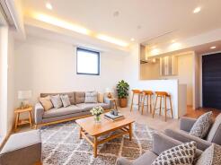 CGで家具を配置しております。家具配置のイメージにご覧ください。
