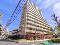 こちらのマンションは、全70戸のコミュニティです。
