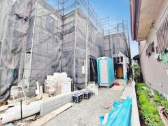 今なら建築中の住まいをご覧いただけます。構造体の質問もお気軽に。
