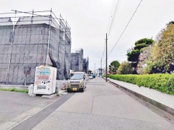 前面道路含む現地写真
