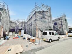 今なら建築中の住まいをご覧いただけます。構造体の質問もお気軽に。
