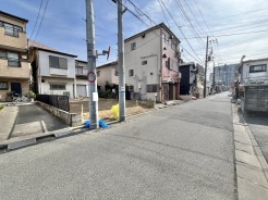 前面道路含む外観