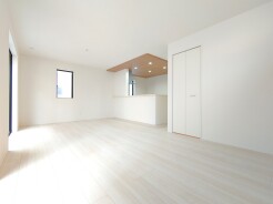 開放感と採光にこだわった広々ＬＤＫ。
