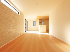 ご家族みんながゆったりくつろげる広々リビング。
