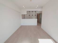 空間の広がりと心地よい調和が、新しい暮らしを彩ります