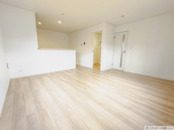 木漏れ日のような穏やかな空間に、心安らぐひとときを
